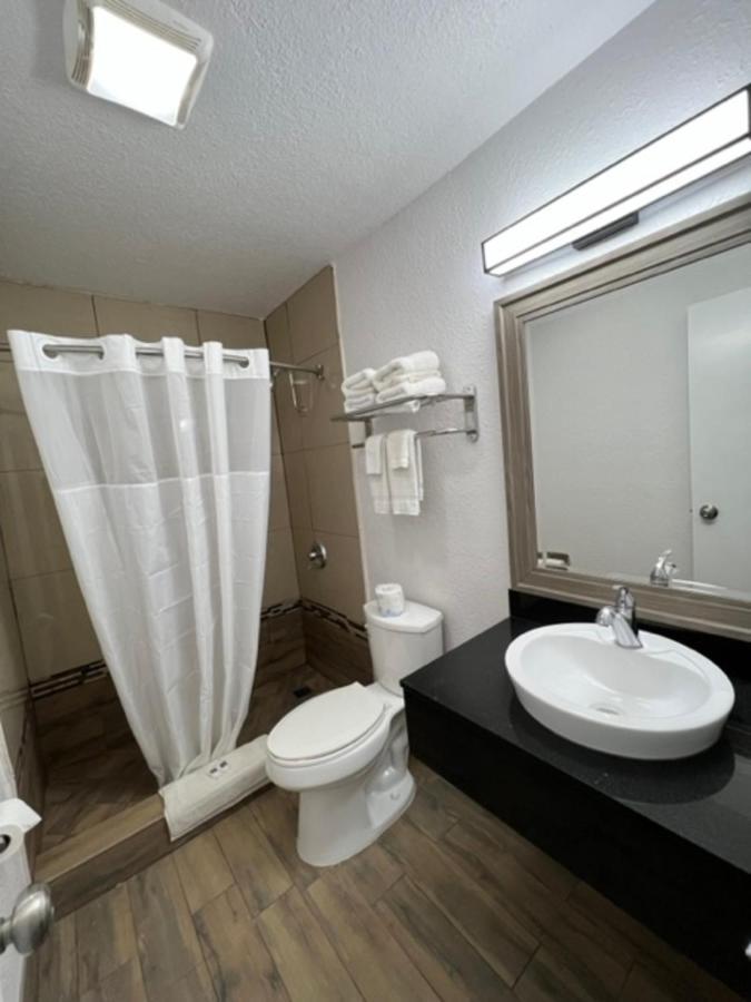 Motel 6-Orange, Ca - Anaheim Екстер'єр фото