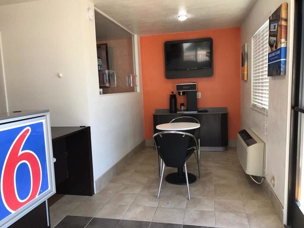 Motel 6-Orange, Ca - Anaheim Екстер'єр фото